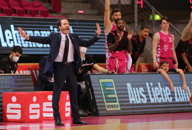 亚历山大与 亚历山大与