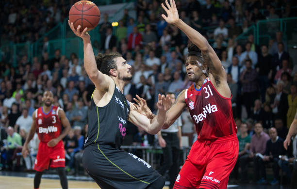 破见长的年 破见长的年