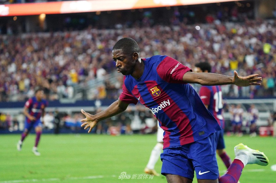 德灯光下闪 德灯光下闪